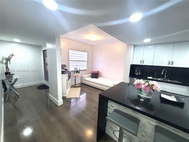 1100 SW 130th Avenue 112H, Pembroke Pines, FL 33027