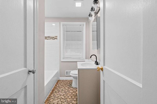 131 STANMORE RD, Baltimore, MD 21212