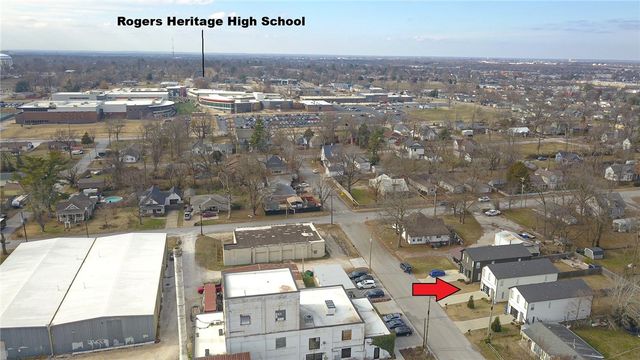 217 W Birch Street, Rogers, AR 72756