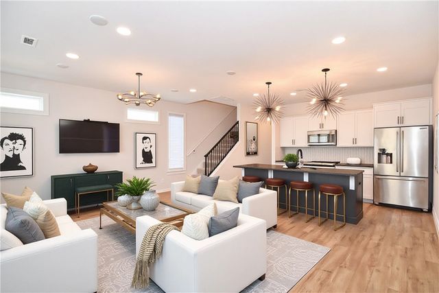 217 W Birch Street, Rogers, AR 72756