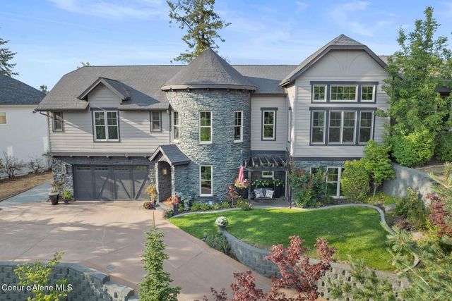 3631 E Sky Harbor Dr, Coeur d'Alene, ID 83814