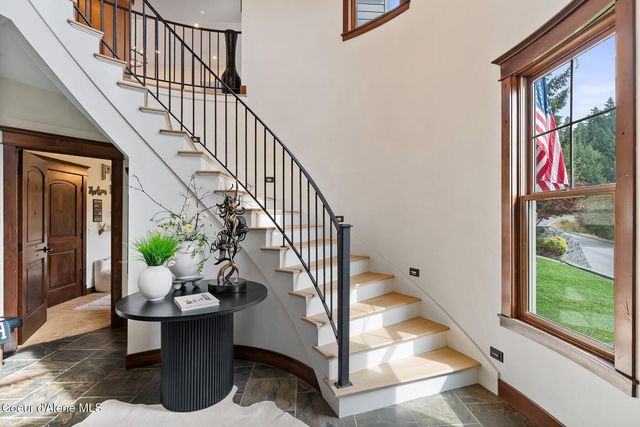 3631 E Sky Harbor Dr, Coeur D'alene, ID 83814