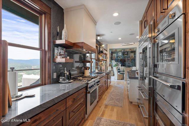 3631 E Sky Harbor Dr, Coeur D'alene, ID 83814