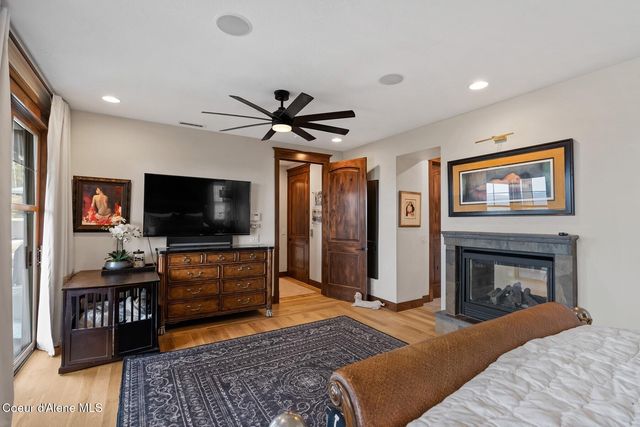 3631 E Sky Harbor Dr, Coeur D'alene, ID 83814