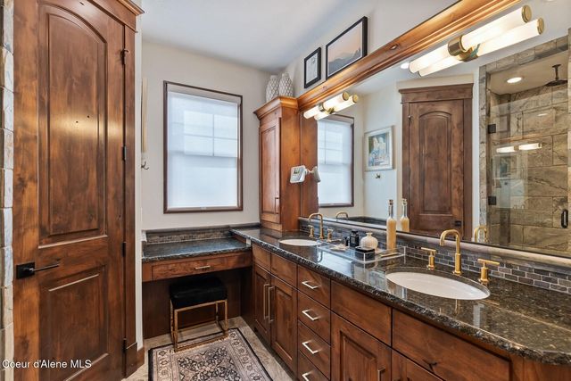 3631 E Sky Harbor Dr, Coeur D'alene, ID 83814