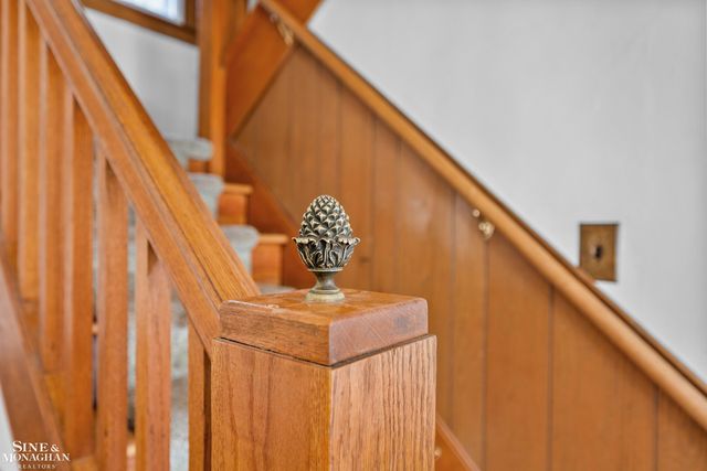 16935 Maumee Avenue, Grosse Pointe, MI 48230