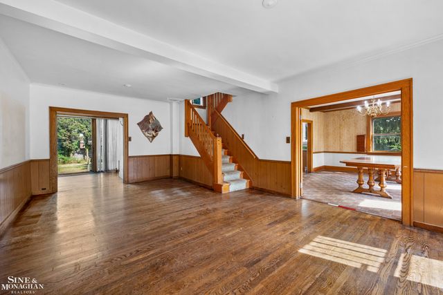 16935 Maumee Avenue, Grosse Pointe, MI 48230