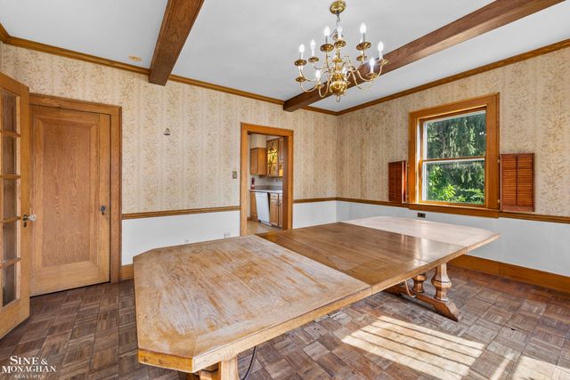 16935 Maumee Avenue, Grosse Pointe, MI 48230