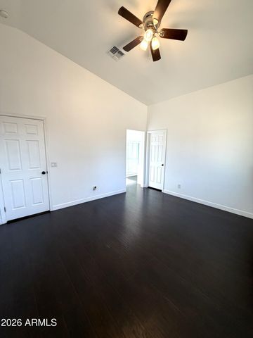 1924 W LAWRENCE Road, Phoenix, AZ 85015