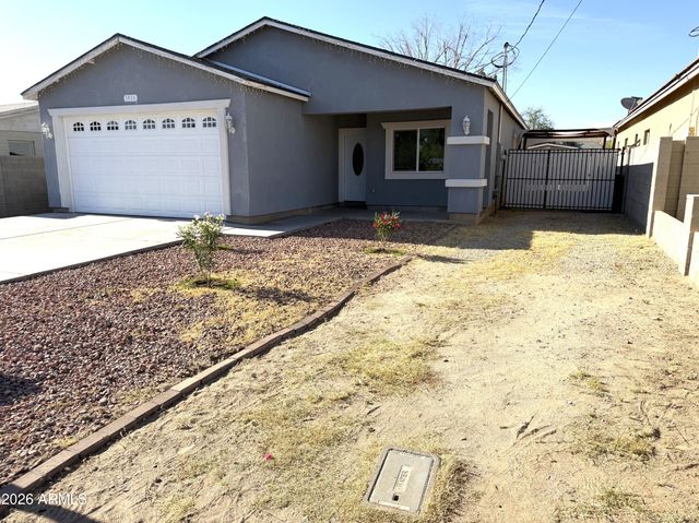 1924 W LAWRENCE Road, Phoenix, AZ 85015