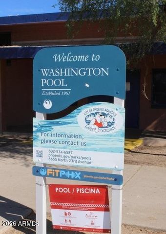 1924 W LAWRENCE Road, Phoenix, AZ 85015