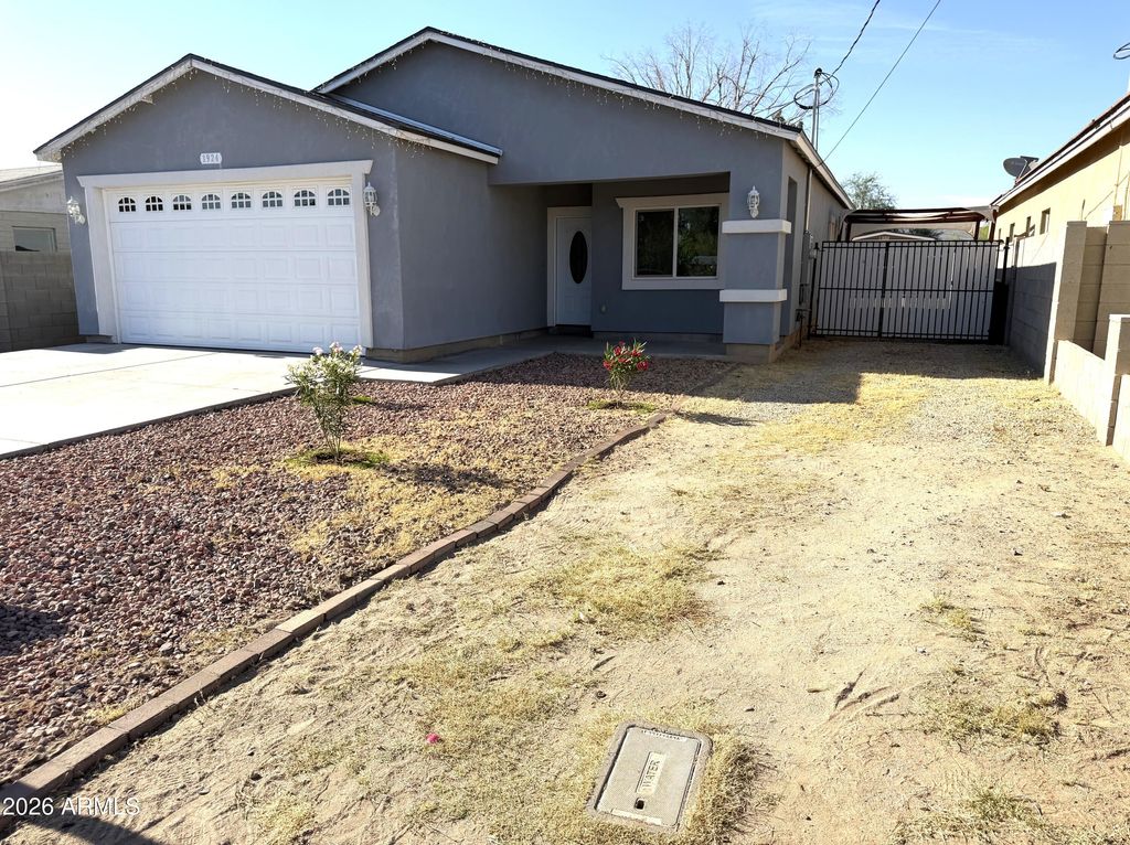 1924 W LAWRENCE Road, Phoenix, AZ 85015 — photo 2