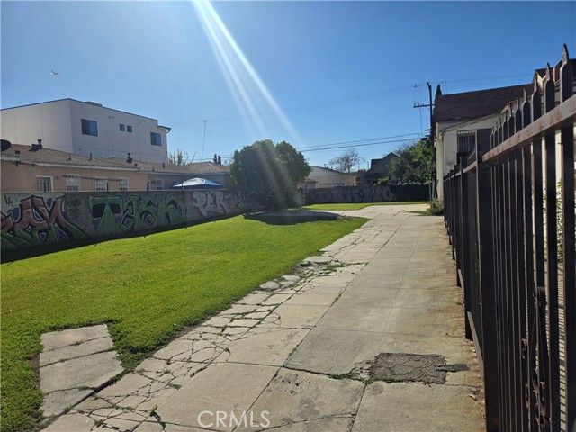 7405 Normandie Avenue, Los Angeles, CA 90044