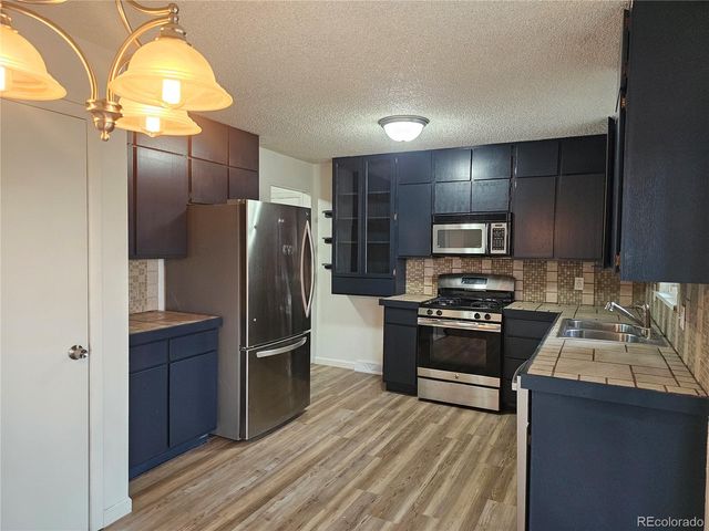 3407 W 4th Street Road, Greeley, CO 80634