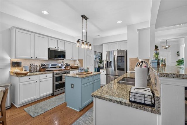3790 Portland Trail Drive, Suwanee, GA 30024
