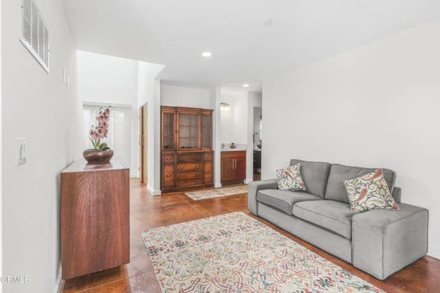 213 E Scott Street 2, Port Hueneme, CA 93041