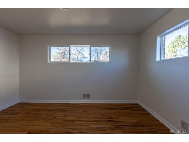 1421 106th Ave, Northglenn, CO 80234