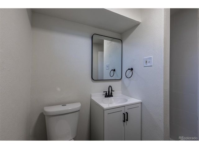 1421 106th Ave, Northglenn, CO 80234