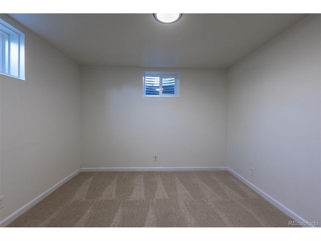 1421 106th Ave, Northglenn, CO 80234