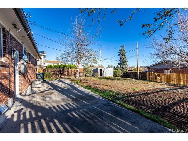 1421 106th Ave, Northglenn, CO 80234