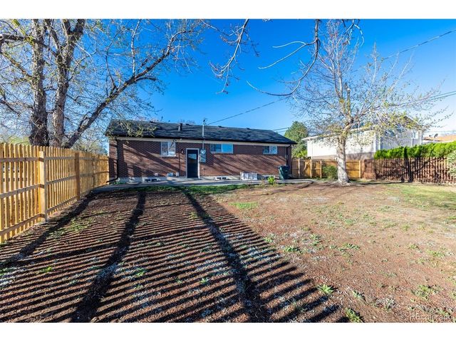 1421 106th Ave, Northglenn, CO 80234