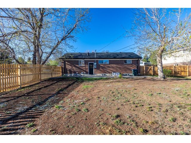 1421 106th Ave, Northglenn, CO 80234