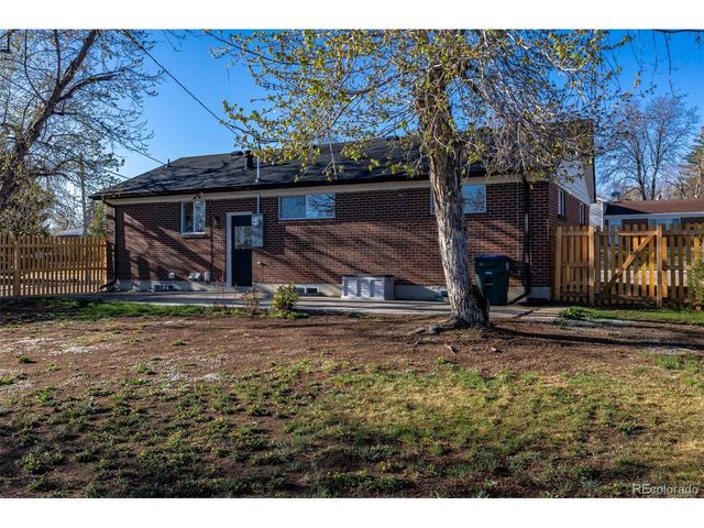 1421 106th Ave, Northglenn, CO 80234