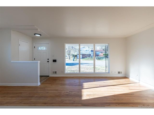 1421 106th Ave, Northglenn, CO 80234