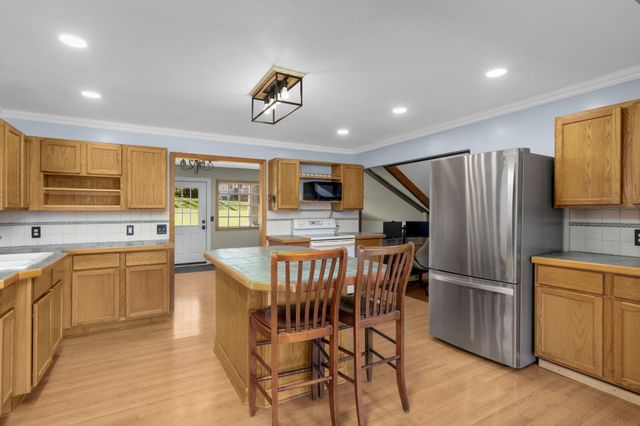 2982 Ardmore Avenue, Maple Plain, MN 55359