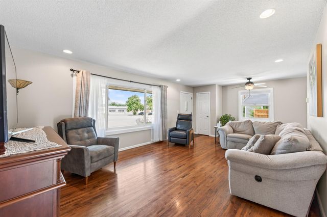 8207 Belden Boulevard S, Cottage Grove, MN 55016