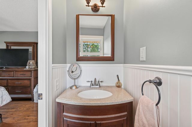 8207 Belden Boulevard S, Cottage Grove, MN 55016