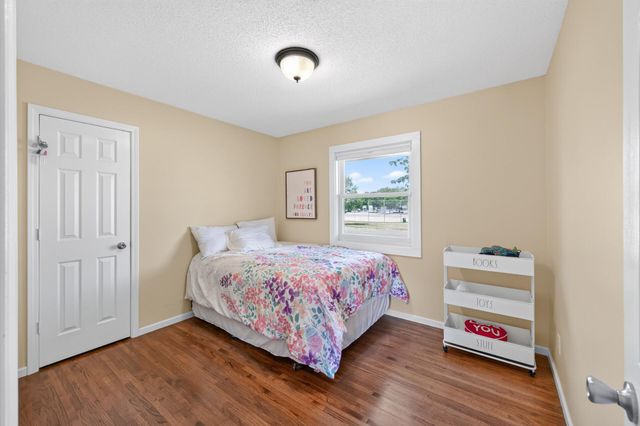 8207 Belden Boulevard S, Cottage Grove, MN 55016