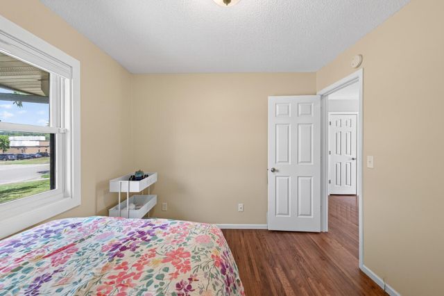 8207 Belden Boulevard S, Cottage Grove, MN 55016