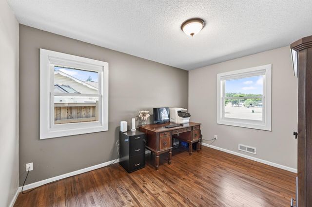 8207 Belden Boulevard S, Cottage Grove, MN 55016