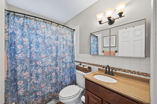 8207 Belden Boulevard S, Cottage Grove, MN 55016