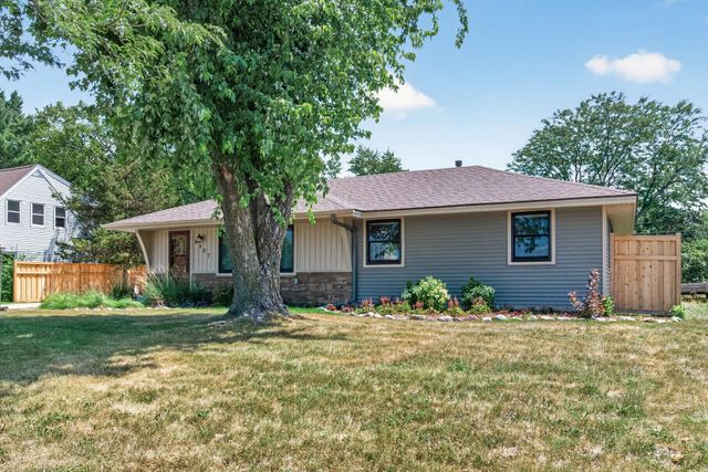 8207 Belden Boulevard S, Cottage Grove, MN 55016