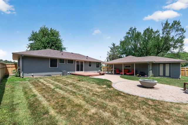 8207 Belden Boulevard S, Cottage Grove, MN 55016