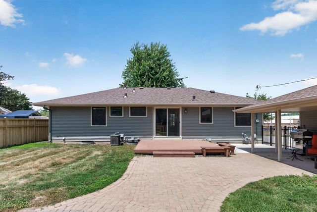 8207 Belden Boulevard S, Cottage Grove, MN 55016