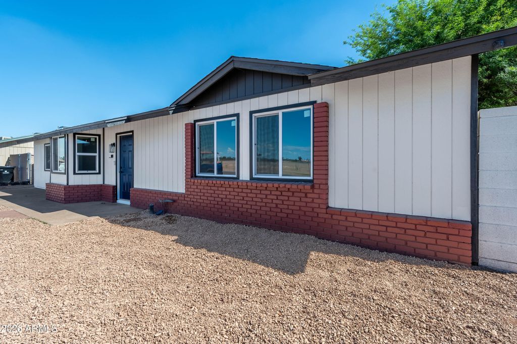 6407 W ROOSEVELT Street, Phoenix, AZ 85043 — exterior