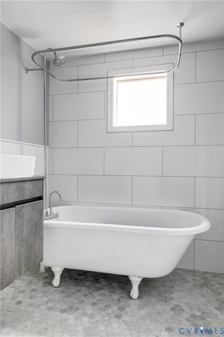 3013 R St, Richmond, VA 23223