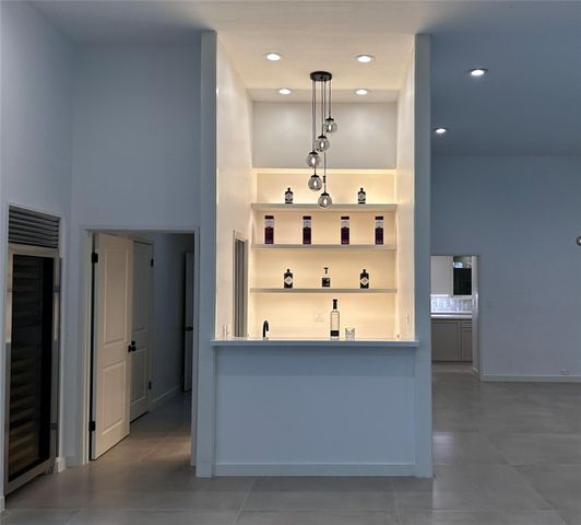 5127 S Braeswood Boulevard, Houston, TX 77096