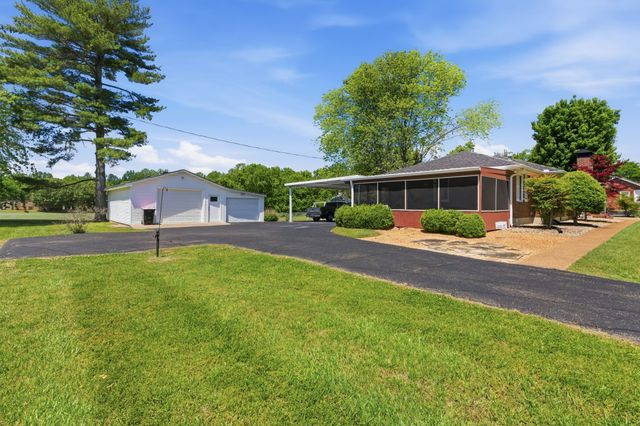 2678 Highway 41, S, Greenbrier, TN 37073