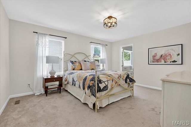 9201 Cedarberry Court, Mehlville, MO 63123