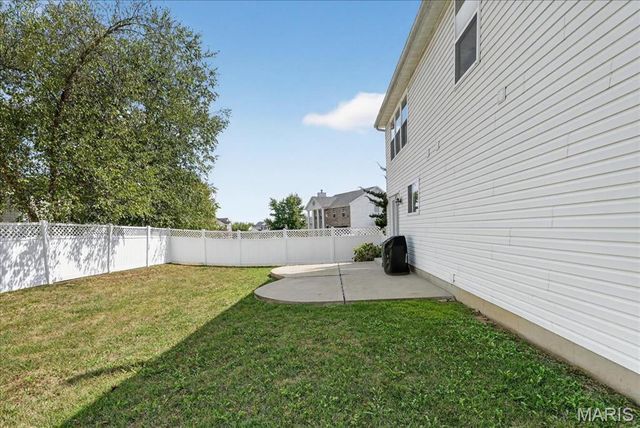 9201 Cedarberry Court, Mehlville, MO 63123