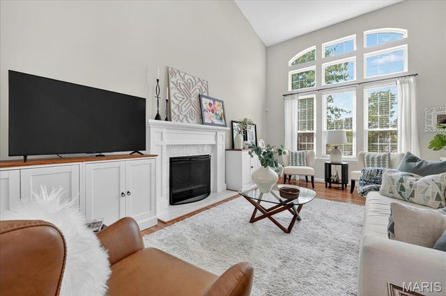 9201 Cedarberry Court, Mehlville, MO 63123