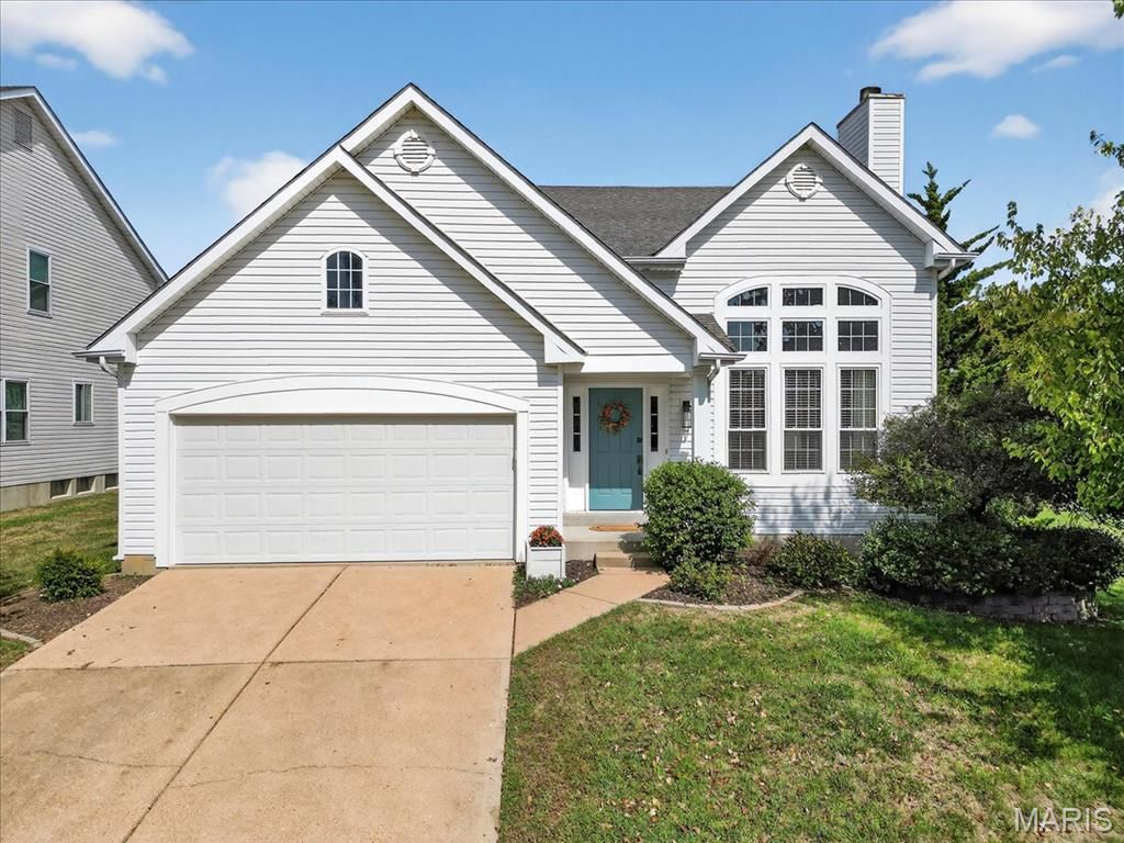 9201 Cedarberry Court, Mehlville, MO 63123