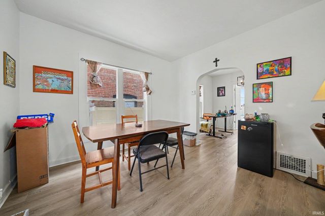 703 W 4th Street, Mishawaka, IN 46544