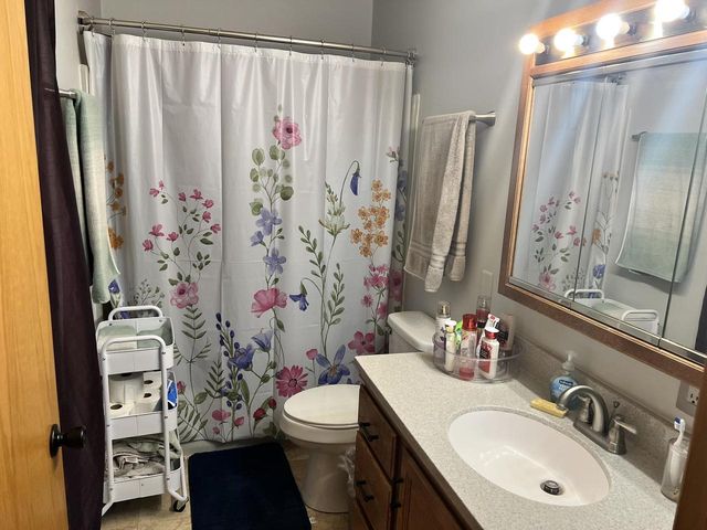 1159 ELMHURST LANE, Oshkosh, WI 54904