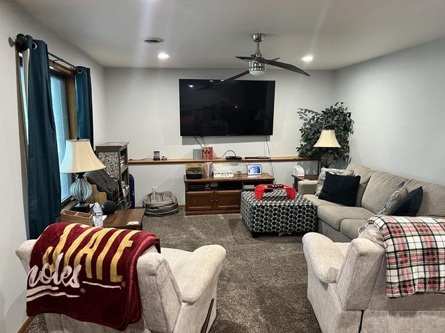 1159 ELMHURST LANE, Oshkosh, WI 54904