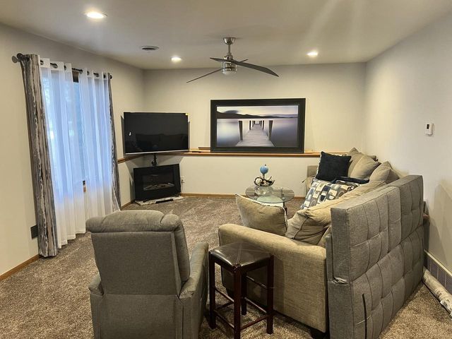 1159 ELMHURST LANE, Oshkosh, WI 54904